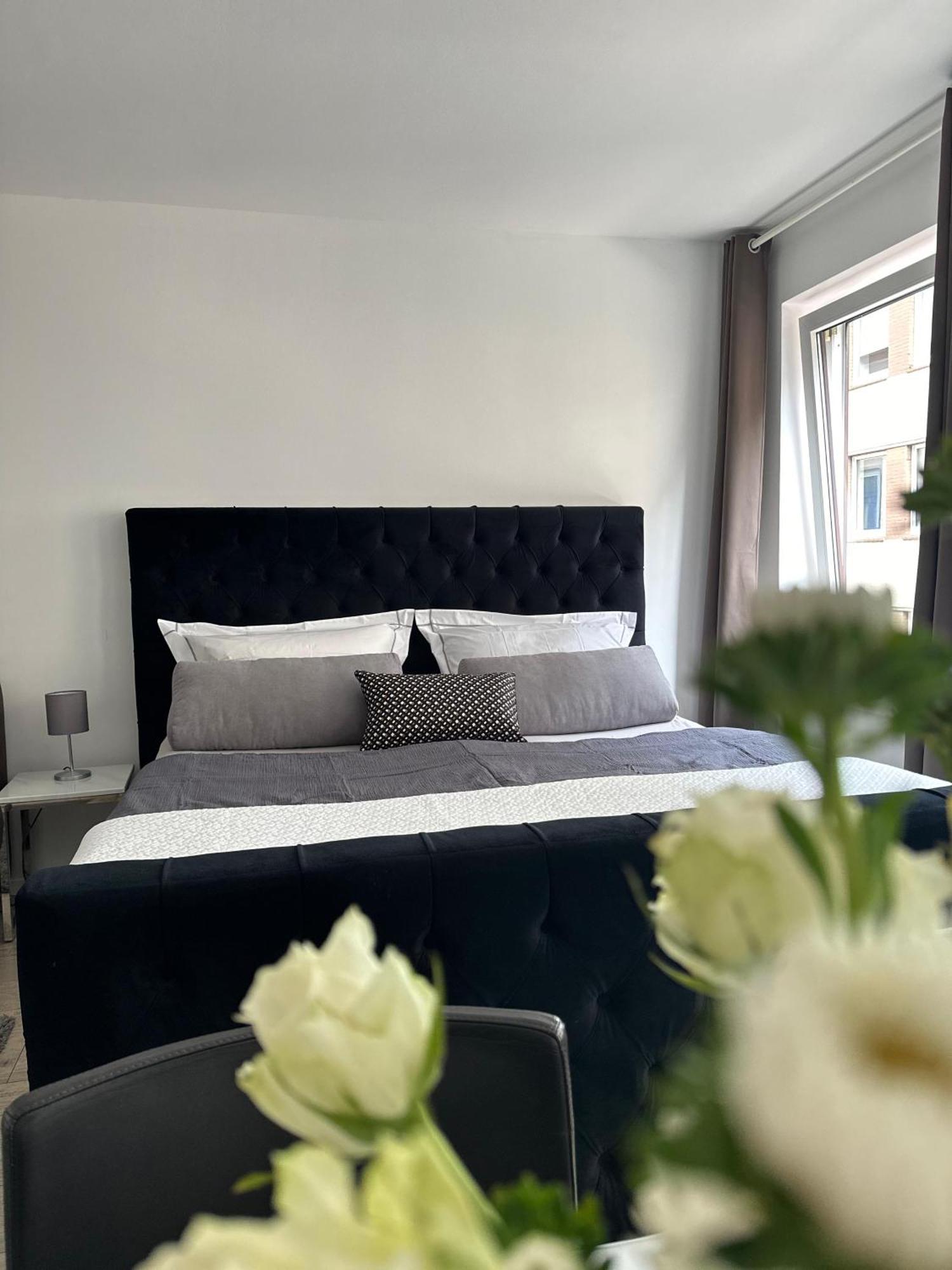 City Center Apartments Duesseldorf Bagian luar foto